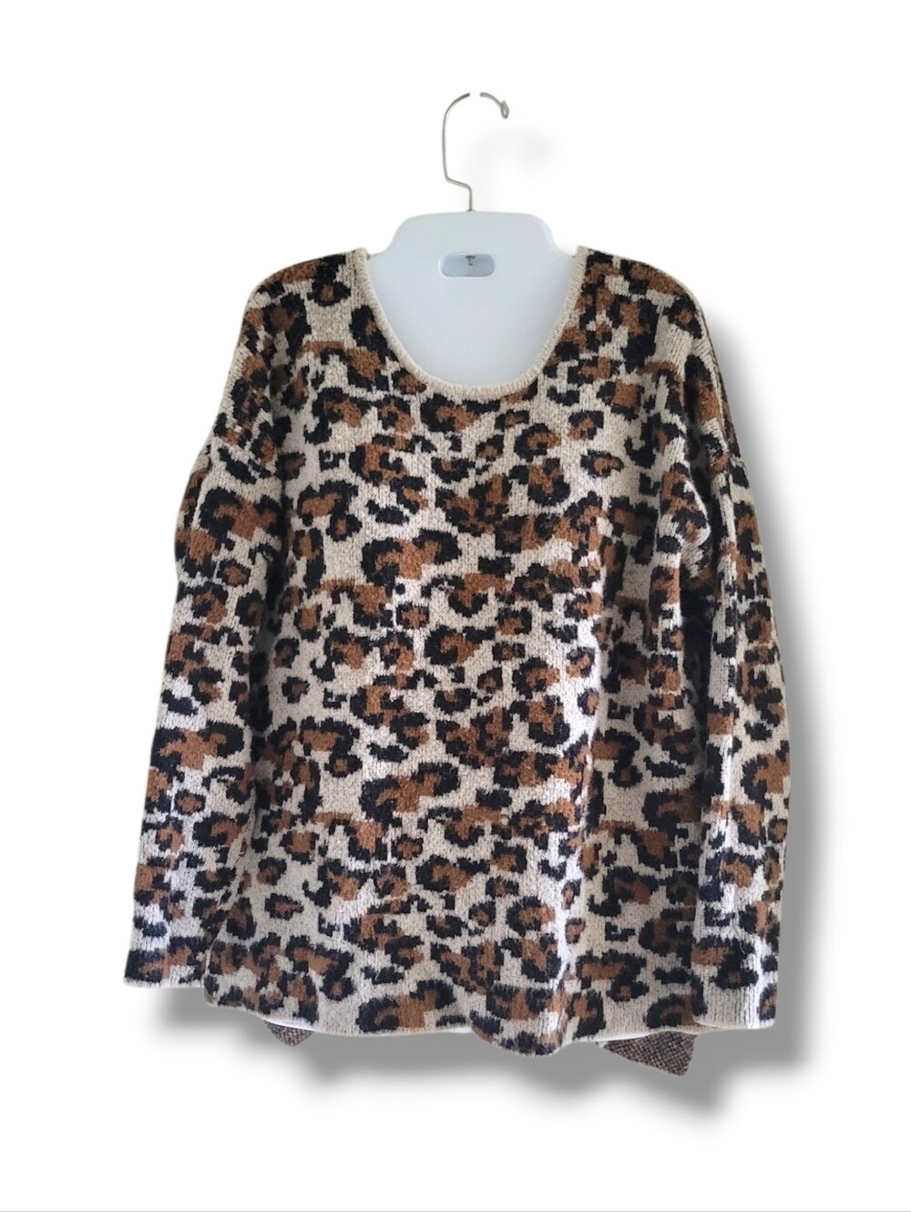 Philosophy | EUC Beige/Brown Leopard Print Long Sleeve Knit Sweater (SIZE M)